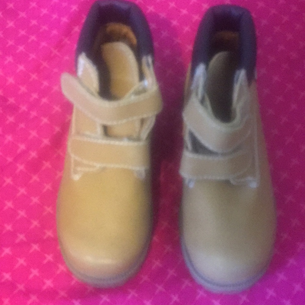 Kids boots